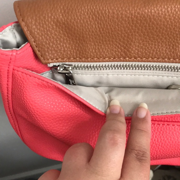 Thirty-one MYO Crossbody - Picture 5 of 9